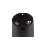 Zwarte kunststof fittingadapter met metalen contactpunten, gezien vanaf de bovenkant (bovenzijaanzicht), geschikt voor aansluiting van elektrische lampen of verlichtingssystemen.
