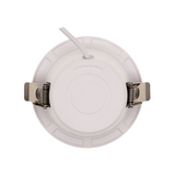 Achteraanzicht van een ronde witte LED inbouwspot met montageveren en aansluitkabel, geschikt voor plafondinstallatie.
