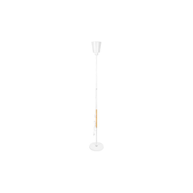 Staande witte uplighter vloerlamp met ronde voet en smalle lampenkap, vooraanzicht tegen een witte achtergrond.