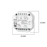 Afbeelding van een AC Triac RF + Push Dimmer S1-B, vooraanzicht met zichtbare aansluitpunten, specificaties en afmetingen van 52 mm x 52 mm, geschikt voor 100-240VAC installaties.