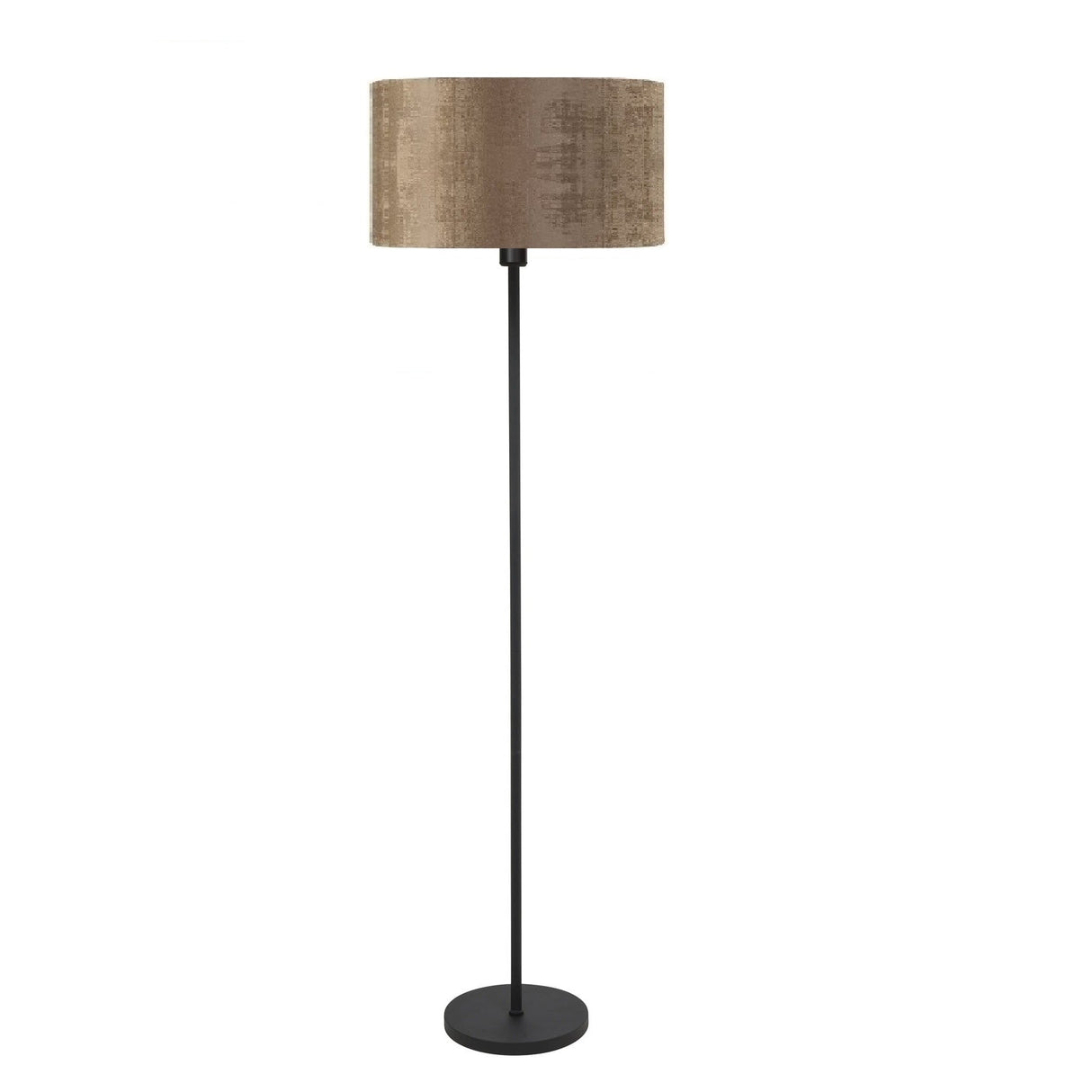 Staande lamp met zwarte metalen standaard en ronde beige stoffen kap, vooraanzicht.