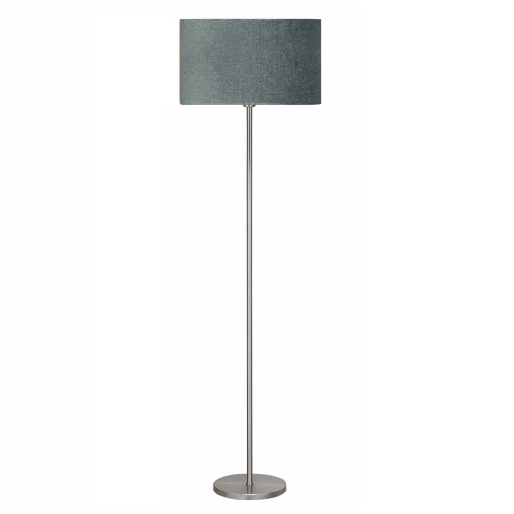 Staande lamp met metalen voet en staander, en een grijze cilindervormige stoffen lampenkap, frontaal aanzicht tegen een witte achtergrond.