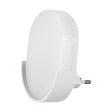 Witte LED nachtlamp met stekker, schuin zijaanzicht, modern ovaal ontwerp met geïntegreerde houder.