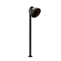 Zwarte staande buitenlamp met verstelbare kop, zijaanzicht op witte achtergrond – ideaal voor tuin- of padverlichting.