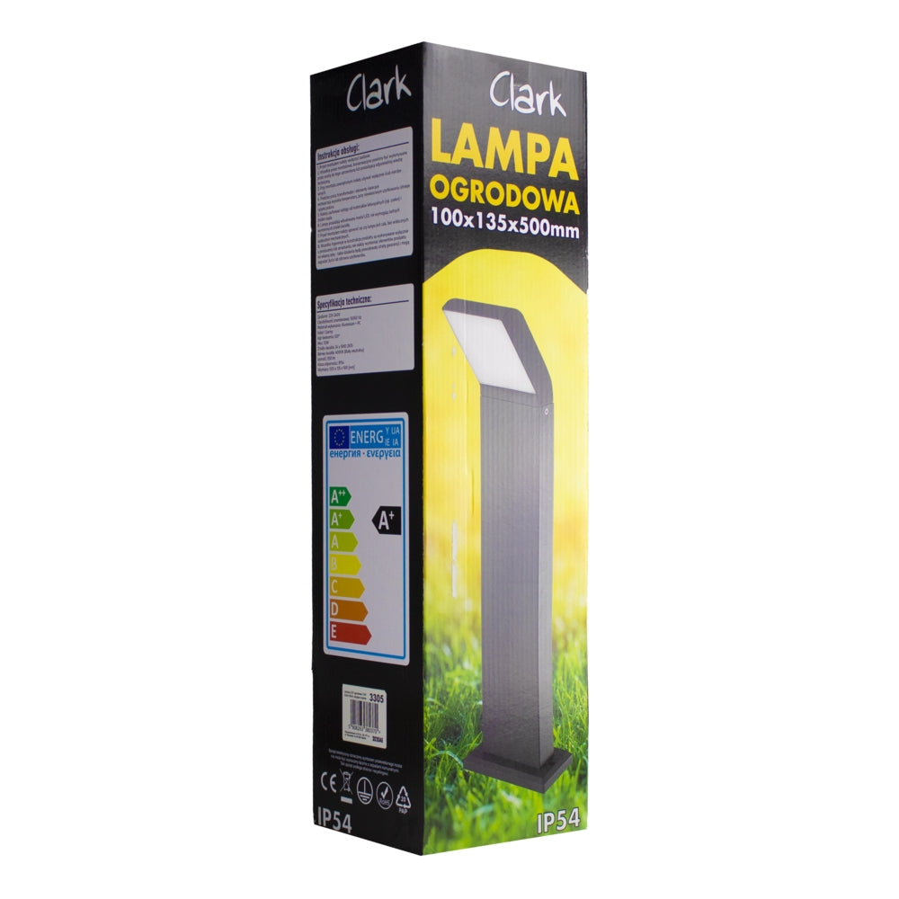 Verpakking van Clark Lampa Ogrodowa buitenlamp, afmetingen 100x135x500mm, met energieklasse A+ en IP54-classificatie, schuin vooraanzicht van de productdoos.