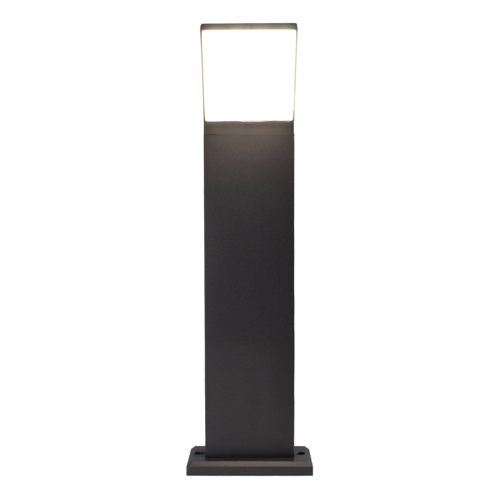 Moderne zwarte LED buitenlamp sokkelarmatuur in rechthoekig design, frontaal aanzicht met warm wit licht aan de bovenzijde.