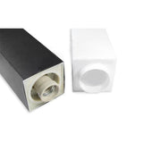 Ventilatierooster verloopstuk vierkant naar rond in zwart en wit, schuin vooraanzicht met zicht op de aansluitopening en binnenzijde.