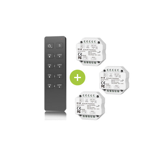 Afbeelding van een draadloze RF afstandsbediening met vier bijbehorende slimme relaismodules voor schakelen van verlichting of apparaten, vooraanzicht.